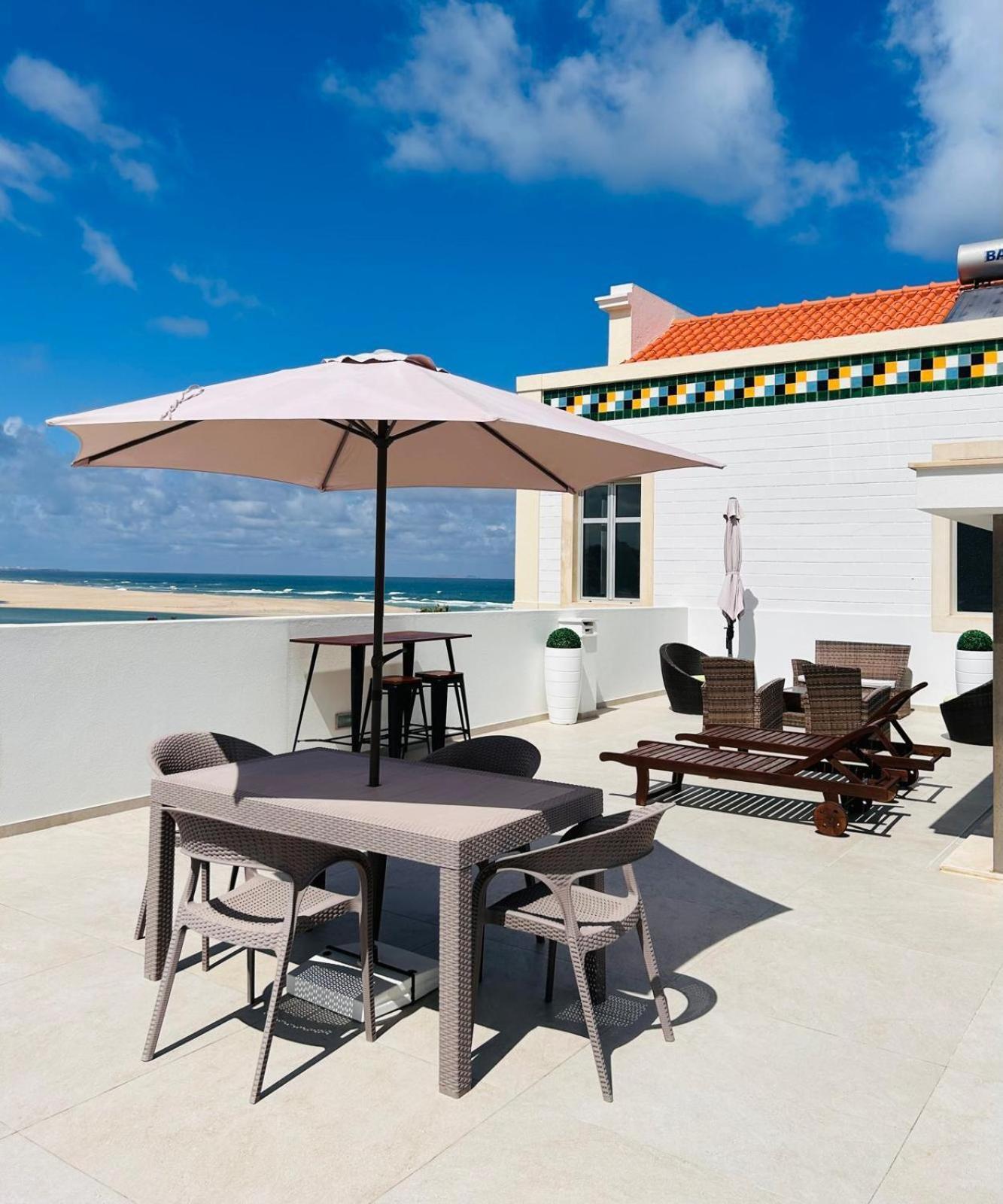 Foz Beach House - Rooftop & Sea View Foz do Arelho Extérieur photo